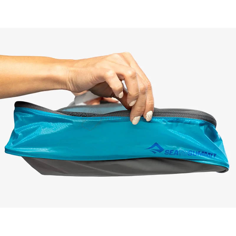 Чохол для одягу Sea to Summit Ultra-Sil Garment Mesh Bag Blue Atoll M (STS ATC022031-050206)