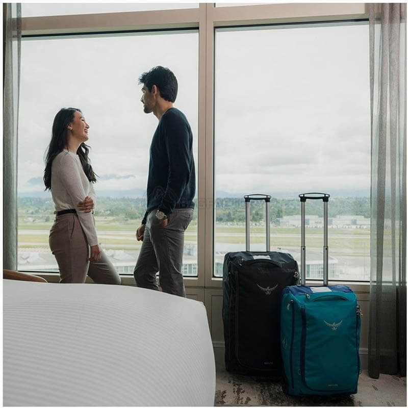 Дорожня сумка на колесах Osprey Daylite Carry-On Wheeled Duffel 40 blue spikemoss/alkaline(009.3780)