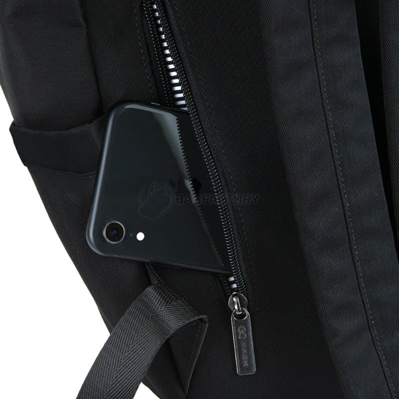 Міський рюкзак GoPack Education Teens 179 чорний 11л (GO25-179M-1)