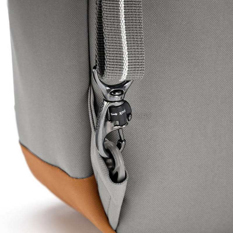 Міський рюкзак антизлодій Pacsafe GO 15L 6 ст. захисту сірий (35110146)