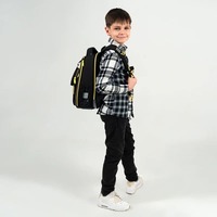 Шкільний каркасний рюкзак Kite Education 556 DC Batman Чорний 12 л (DC25-556M)