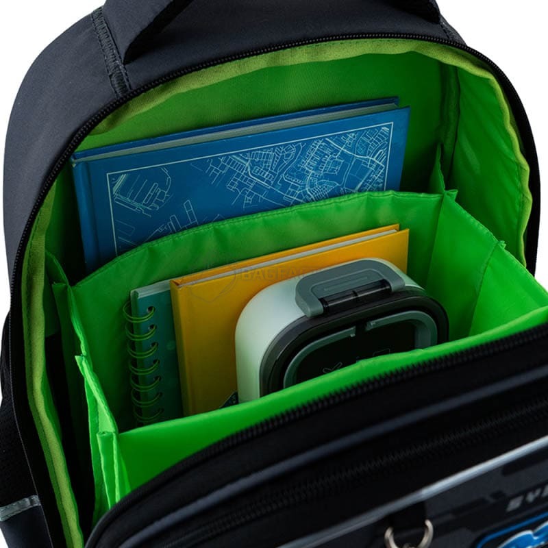 Шкільний напівкаркасний рюкзак GoPack Education 165M Warrior 15л (GO25-165M-6)