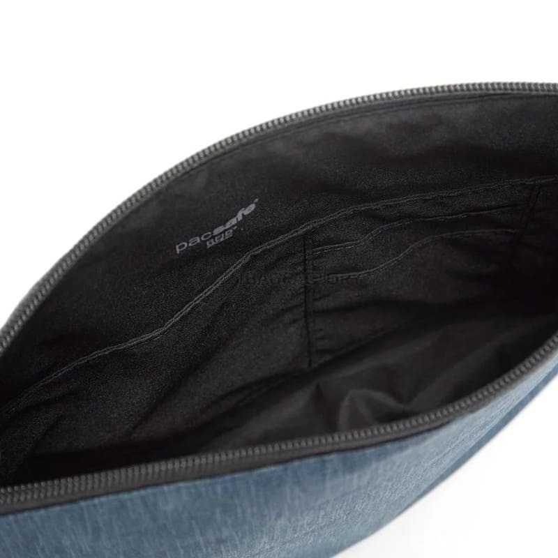 Тревел кейс антизлодій Pacsafe RFIDsafe Large Travel pouch Темно-синій (11030646)