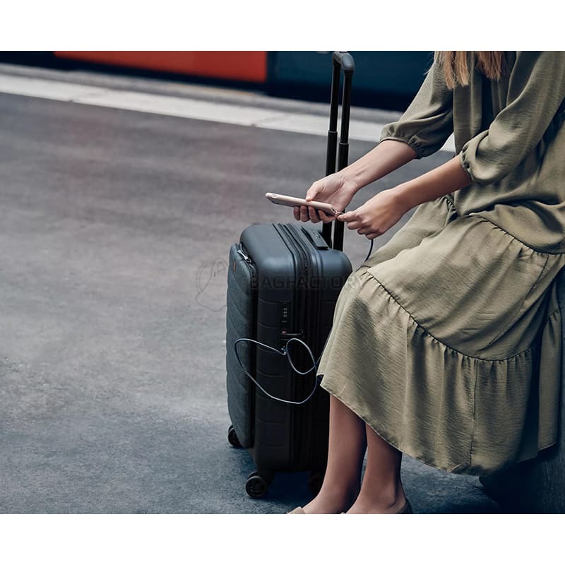 Валіза на 4-х колесах Wenger Syntry з відд. для ноутбука 14