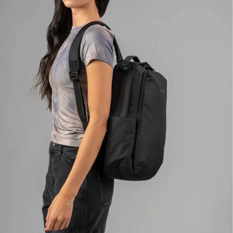 Міський рюкзак антизлодій Pacsafe V 16L All-around 5 ст. захисту Чорний (61120130)