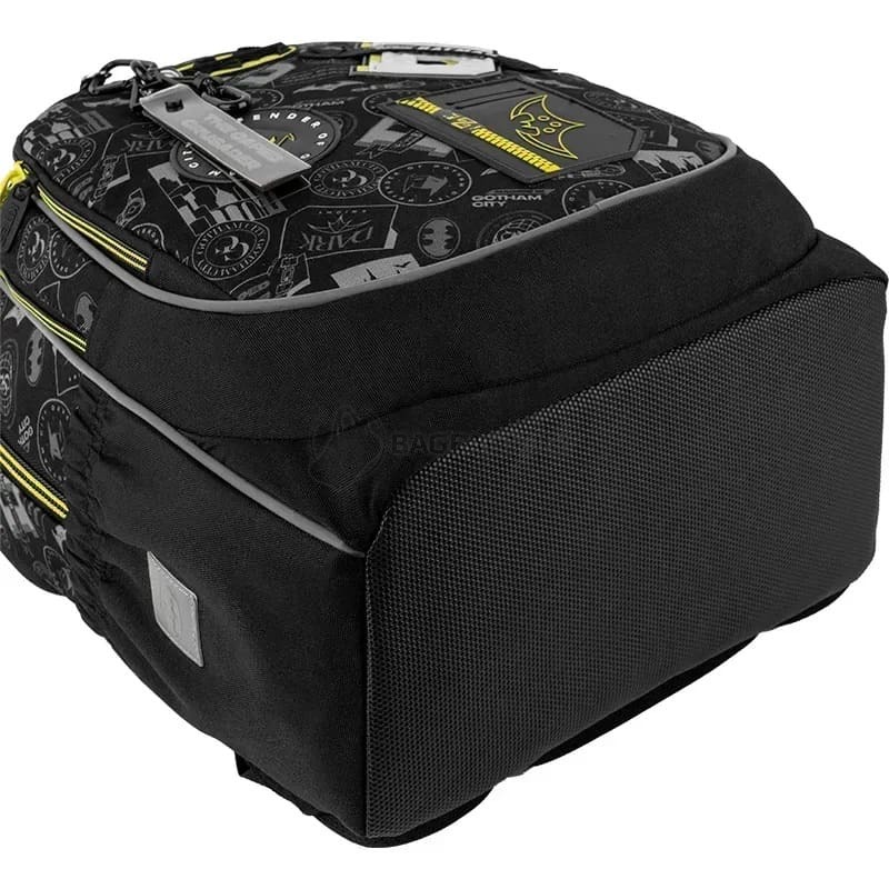 Шкільний рюкзак Kite Education 700 DC Batman 18л Чорний (DC25-700M)