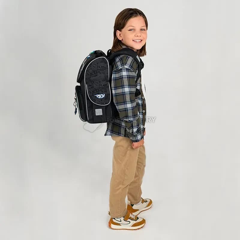 Шкільний каркасний рюкзак Kite Education 501 Hot Wheels 11.5л Чорний (HW25-501S)