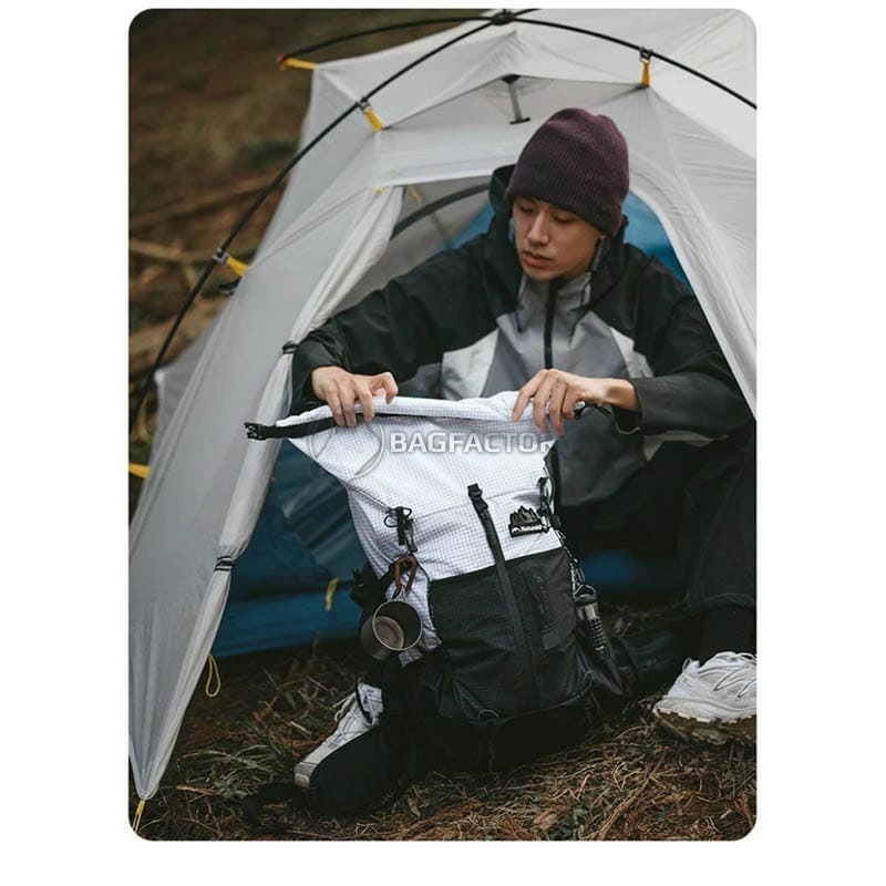 Туристичний рюкзак Naturehike Helium CNK2300016 30+5 л Чорний (6976507661331)