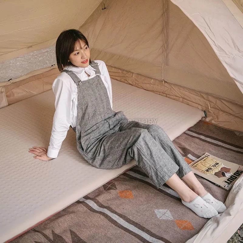 Туристичний килимок/Матрац самонадувний Naturehike NH21FCD11 Бежевий 200x65x6 см (6927595793312)