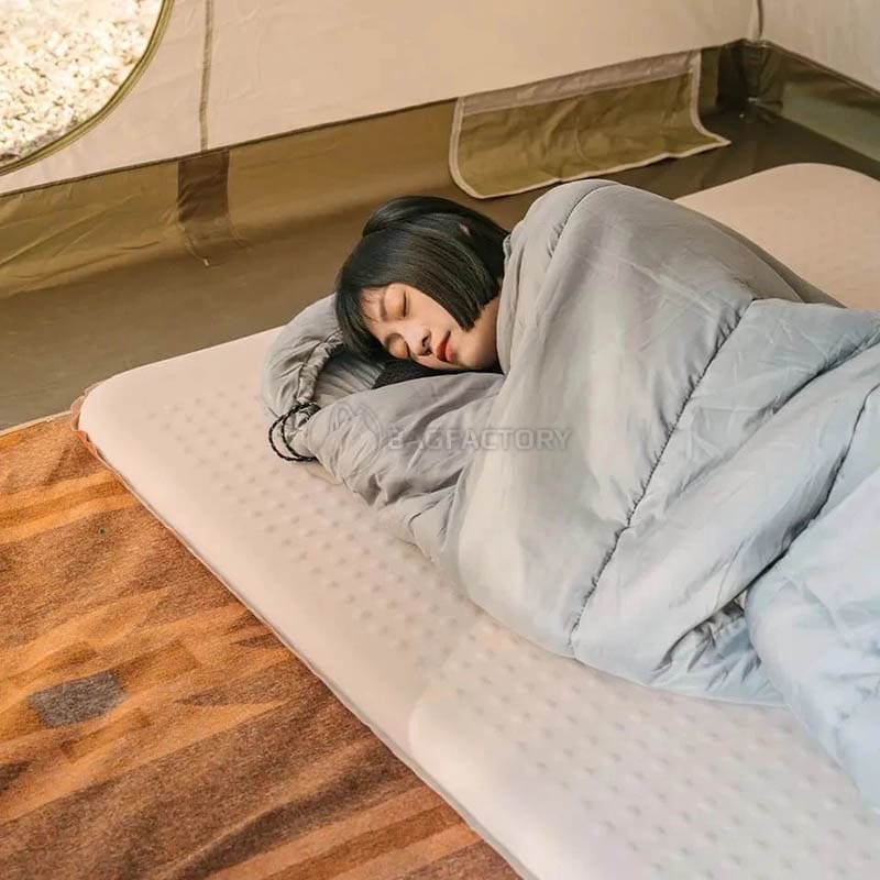 Туристичний килимок/Матрац самонадувний Naturehike NH21FCD11 Бежевий 200x65x6 см (6927595793312)