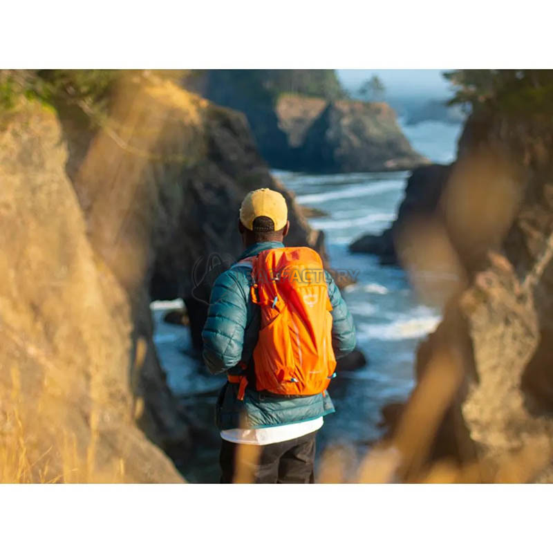 Туристичний рюкзак Osprey Hikelite 18 purple ink/purple dusk/cheddar orange (009.4009)