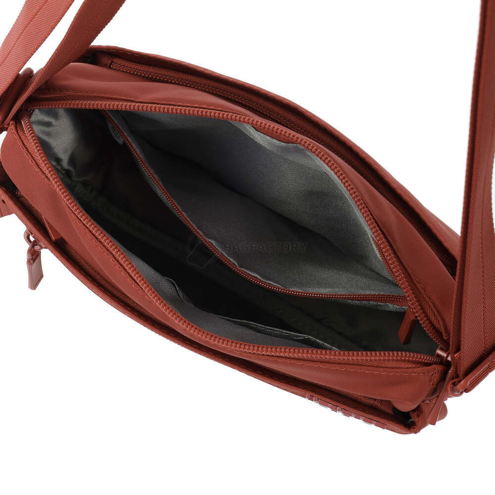 Жіноча сумка Hedgren Inner City Eye 3.5 л Dahlia Red (HIC176/906-15)