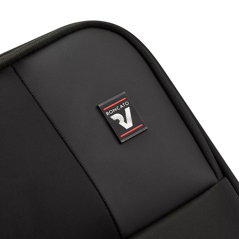 Валіза на 4-х колесах Roncato Move 118/126л Чорний (415351/81)
